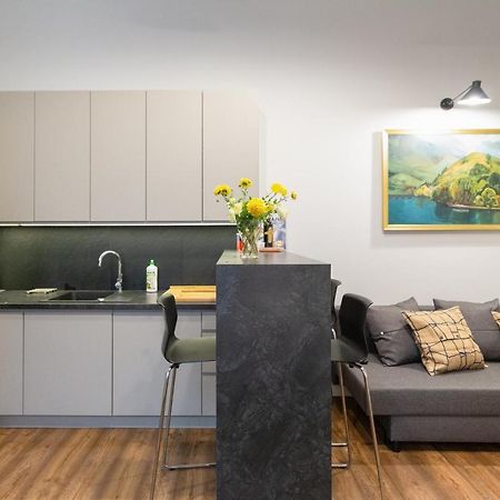 크라쿠프 Wonderful, Secluded And Cozy In The Center. 아파트 외부 사진